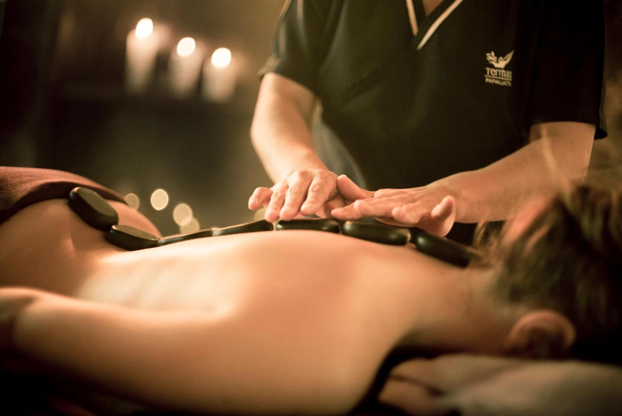 Termas De ปาปาญัคตา ภายนอก รูปภาพ Hot stone massage