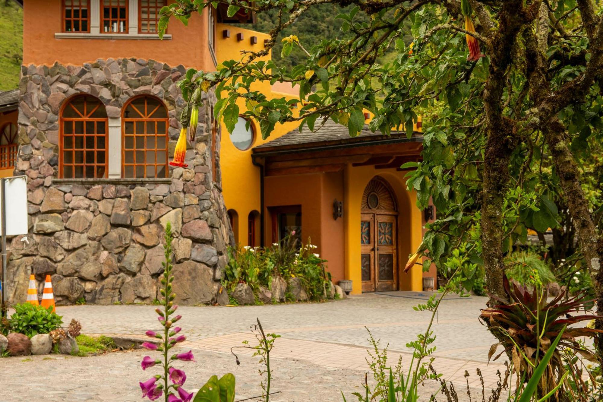 Termas De ปาปาญัคตา ภายนอก รูปภาพ Entrance to the hotel