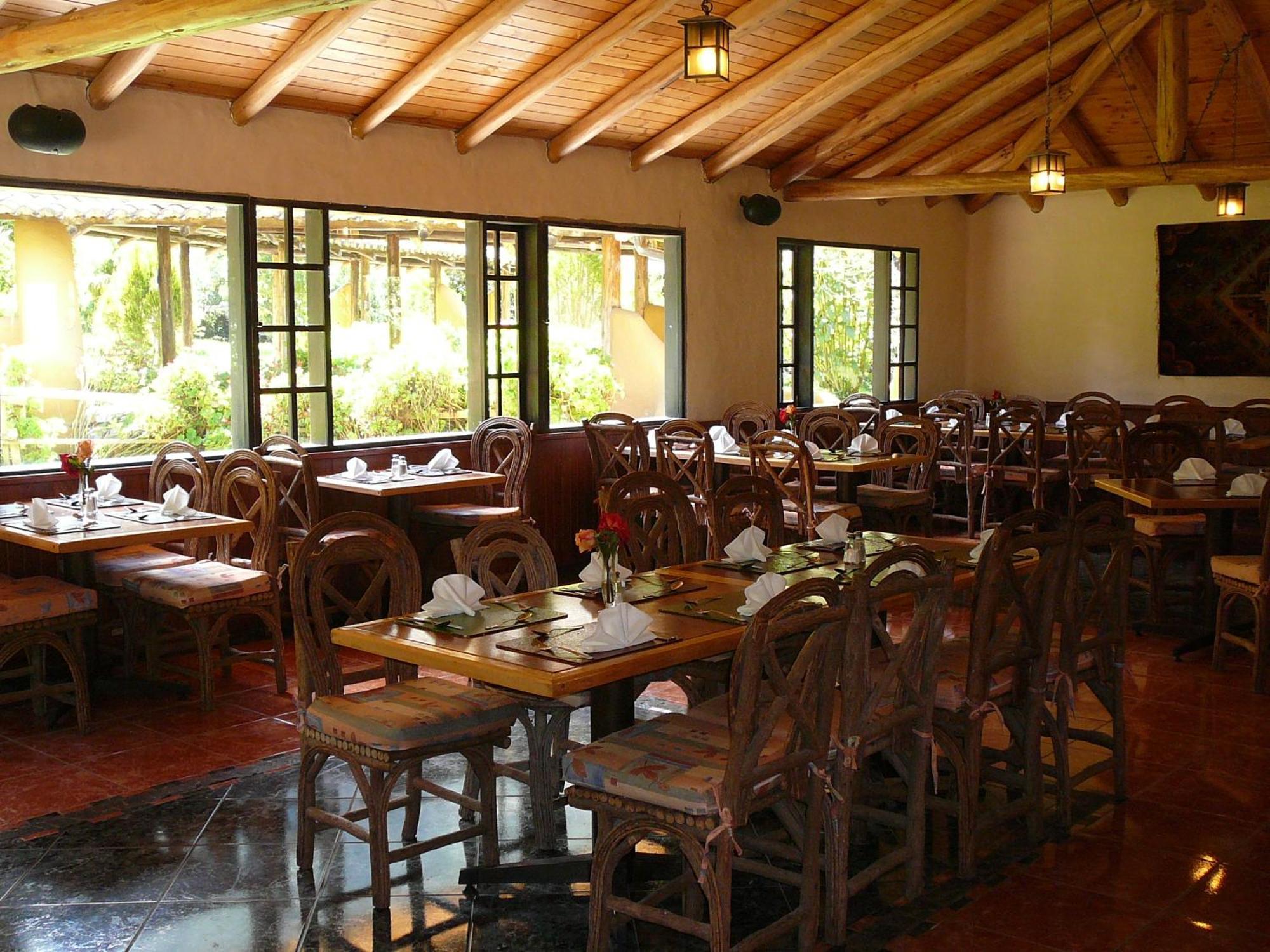 Termas De ปาปาญัคตา ภายนอก รูปภาพ Restaurant at the Hotel Finca San José