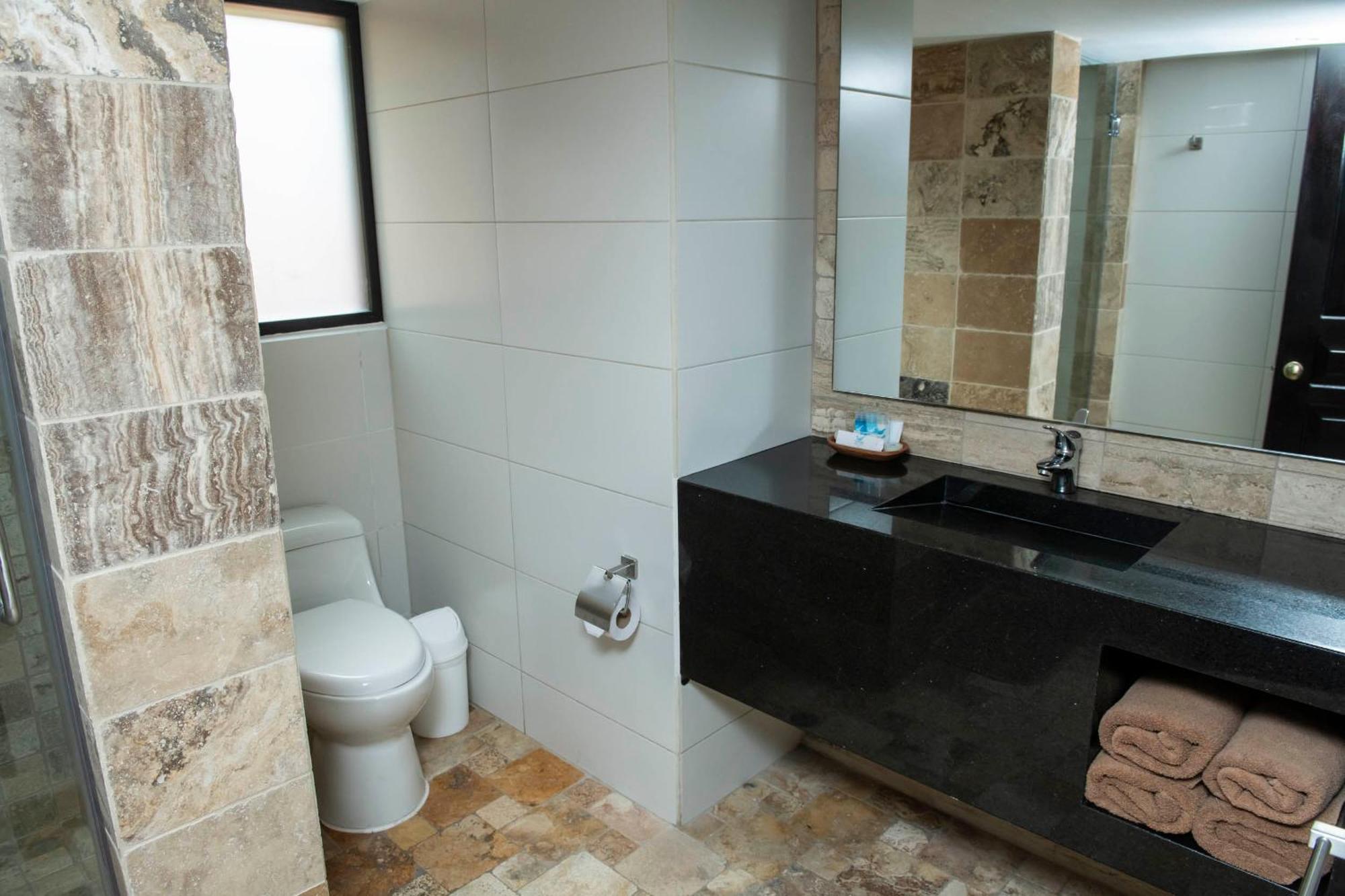 Termas De ปาปาญัคตา ภายนอก รูปภาพ Bathroom